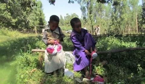 Podoconiosis: Training of health workers at national and district levels on skin-NTDs